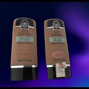 Shine Foundation 92 Dark Honey Anti-Luisance